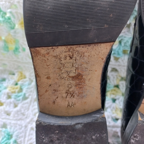 Amalfi Italy Women's Pillow Black Crocodile Pattern Loafers Size 7.5 US - Picture 12 of 14